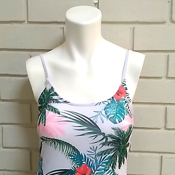 Charlotte Russe White Tropical Bathing Suit. Size Medium - Picture 2 of 7